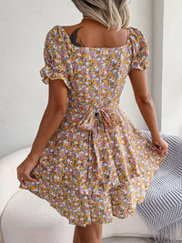 Women's Floral Mini Dress: High-Waist Summer Style with Loose Hem & Short Sleeves