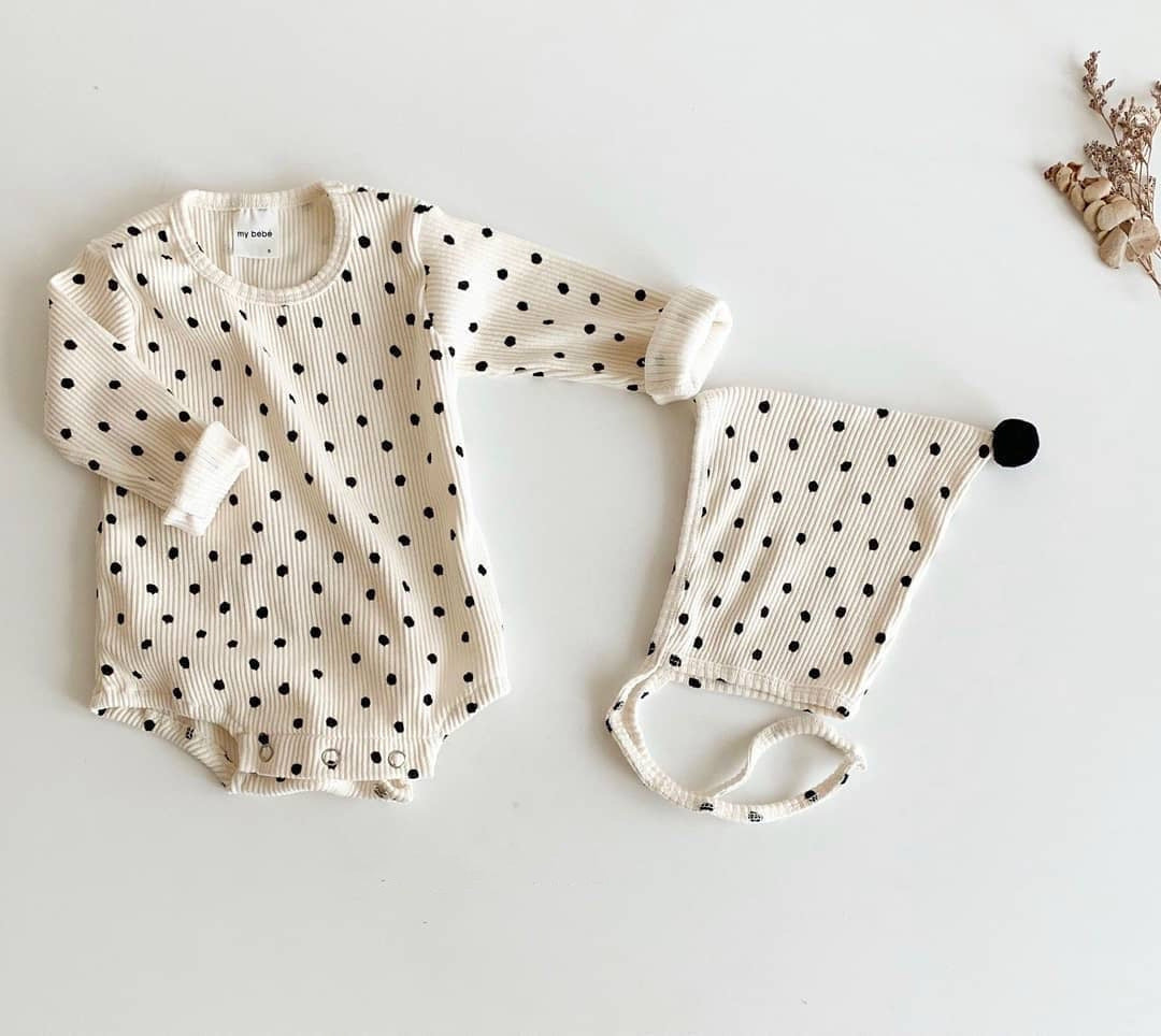 "Newborn Boys & Girls Romper Set - Long Sleeve Jumpsuit + Hat"