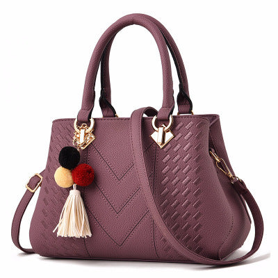 Luxury Ladies' Handbags - Chic Crossbody Bags