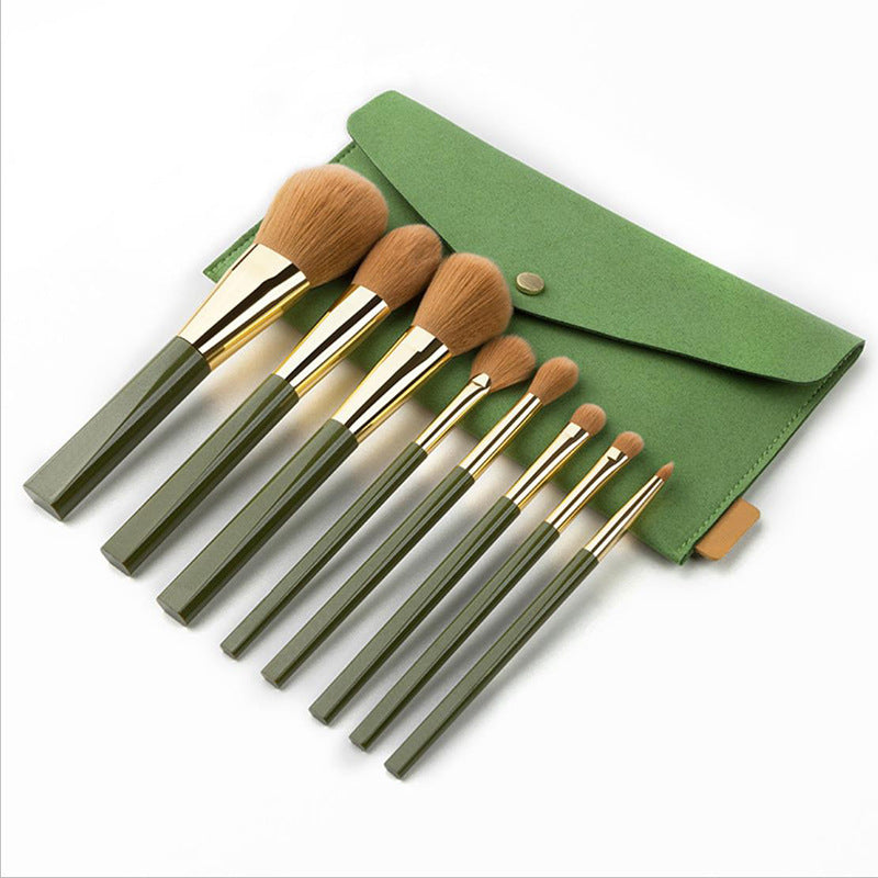 Soft Green Makeup Brush Set: 8 Shimmering Brushes for a Flawless Finish