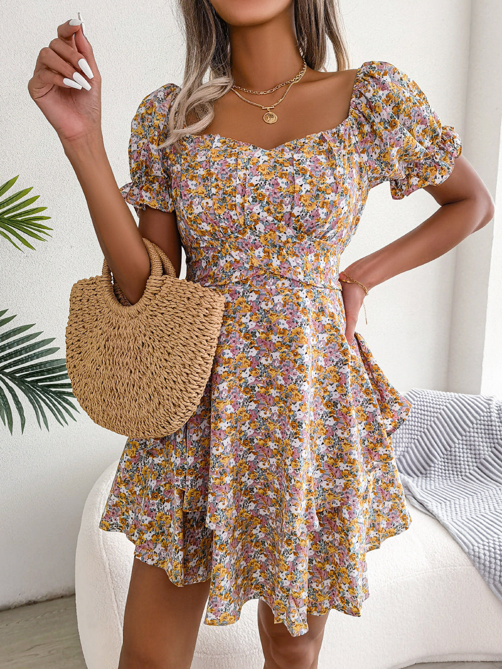 Women's Floral Mini Dress: High-Waist Summer Style with Loose Hem & Short Sleeves