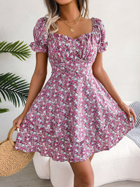 Women's Floral Mini Dress: High-Waist Summer Style with Loose Hem & Short Sleeves